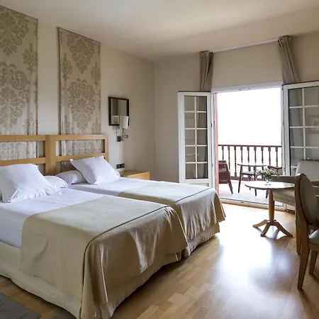De Vic-sau Hotel Tavernoles
