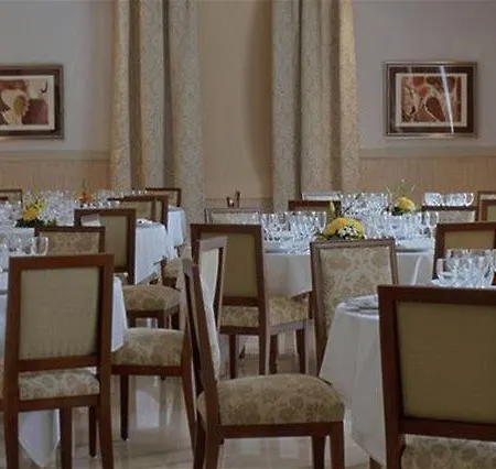De Vic-sau 4*